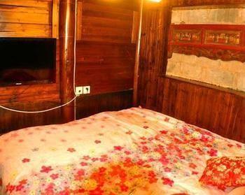 Hong Village Pine Crane Hall Inn 황 산 외부 사진